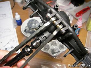Axial(アキシャル)・SCX10・ジープ ラングラー G6 製作記 ～ アッパーリンクの取り付け